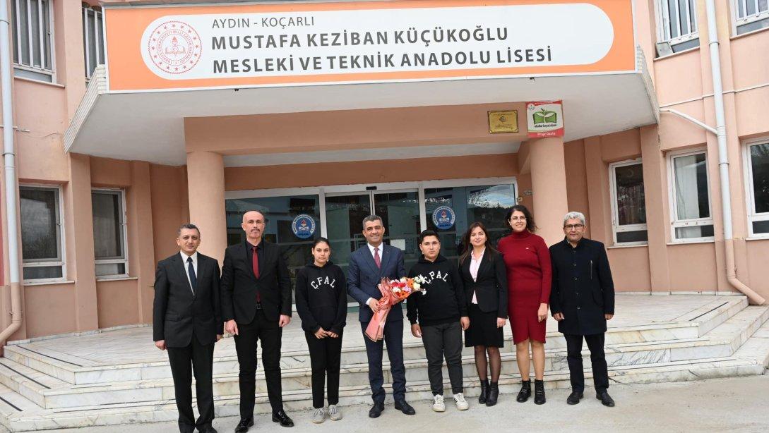 Aydın İl Milli Eğitim Müdürü Sayın Süleyman Ekici, Mustafa Keziban Küçükoğlu Mesleki ve Teknik Anadolu Lisesi'ni ziyaret ederek öğrenci ve öğretmenlerle buluştu.