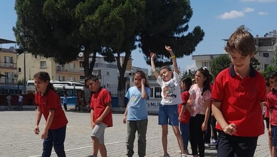 İlçemizde Çocuk Oyunları Şenliği yapıldı.